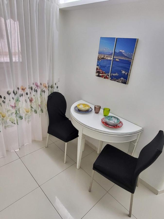 Megara House Apartment เนเปิลส์ ภายนอก รูปภาพ